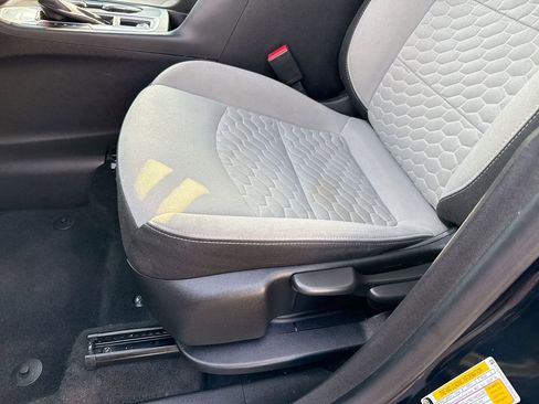 Certified 2020 Chevrolet Equinox LS image 11