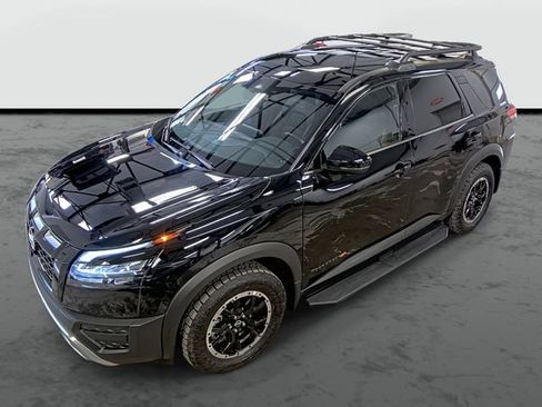 Used 2025 Nissan Pathfinder Rock Creek AWD/4WD image 7
