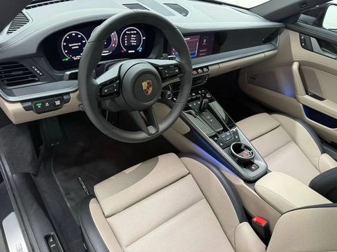 Used 2025 Porsche 911 Carrera RWD image 2