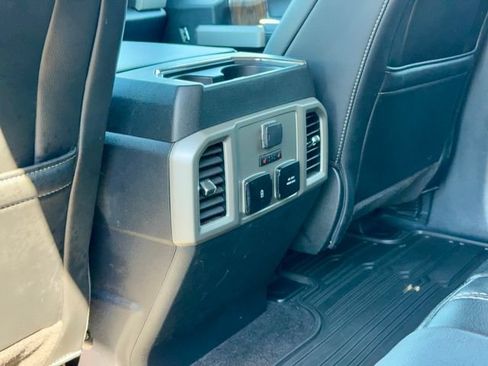 Used 2020 Ford F150 Lariat w/ Equipment Group 502A Luxury AWD/4WD image 12