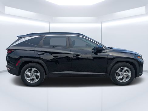 Certified 2024 Hyundai Tucson SEL FWD image 2