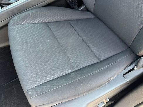 Used 2021 Jeep Grand Cherokee Laredo image 12