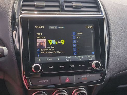 Used 2025 Mitsubishi Outlander Sport SE AWD/4WD image 16