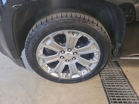 Used 2016 GMC Yukon XL Denali w/ Open Road Package image 10