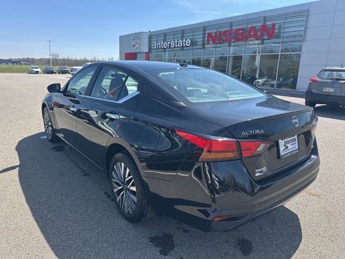 Certified 2025 Nissan Altima 2.5 SV image 7