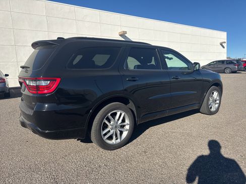Used 2023 Dodge Durango GT image 5