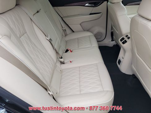 Used 2021 Buick Envision Avenir w/ Technology Package II image 14