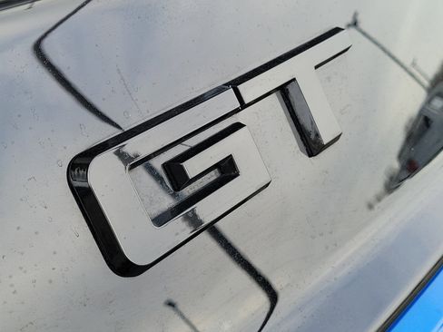 Used 2017 Ford Mustang GT image 11