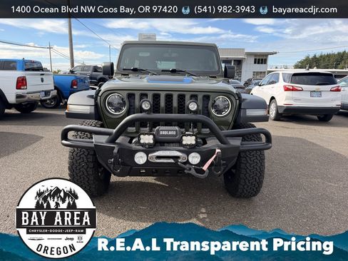 Used 2023 Jeep Wrangler Unlimited Rubicon 4xe w/ Cold Weather Group AWD/4WD image 2