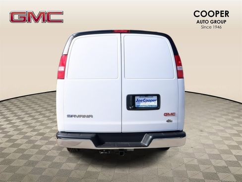 New 2025 GMC Savana 2500 Extended w/ Driver Convenience Package image 18