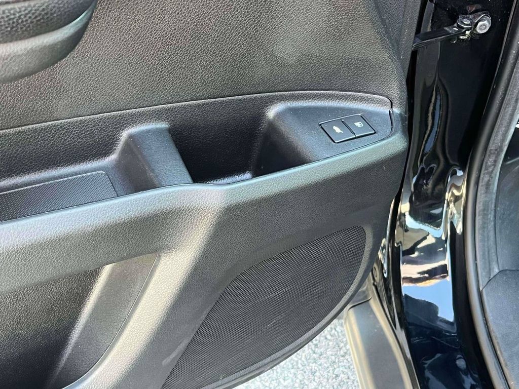Used 2019 Honda Pilot Elite image 17