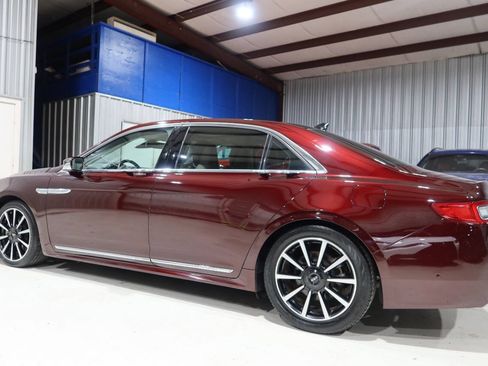 Used 2020 Lincoln Continental Reserve FWD image 2