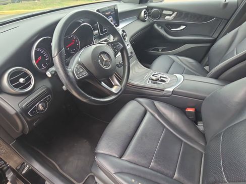 Used 2018 Mercedes-Benz GLC 300 4MATIC image 16