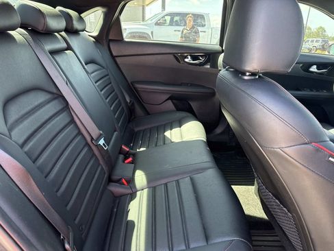 Used 2023 Kia Forte GT w/ GT2 Package image 9