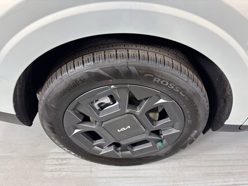 New 2026 Kia Carnival EX image 10