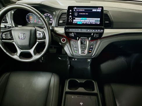 Used 2025 Honda Odyssey Sport-L image 27