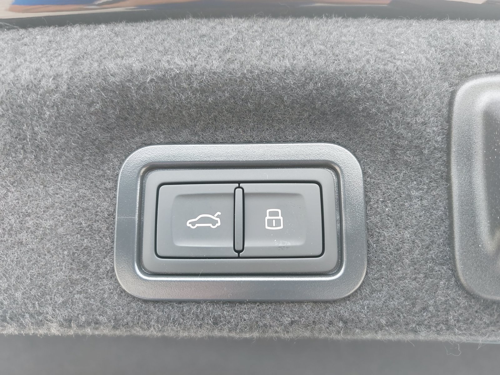 New 2026 Audi A6 Premium Plus AWD/4WD image 13
