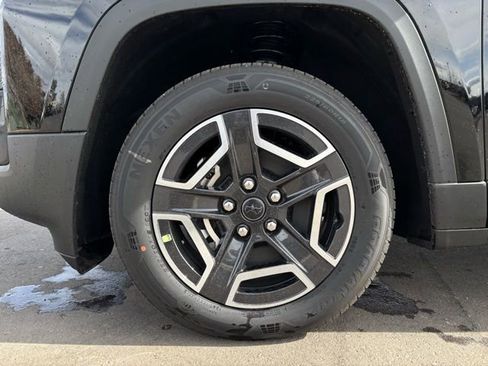 New 2026 Jeep Cherokee Limited AWD/4WD image 25