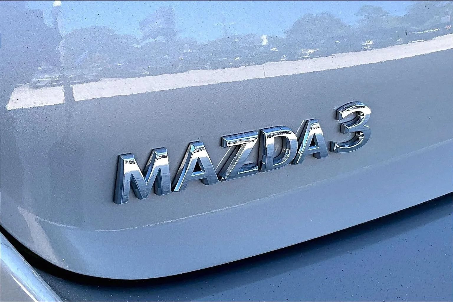 Used 2025 MAZDA MAZDA3 s FWD image 21