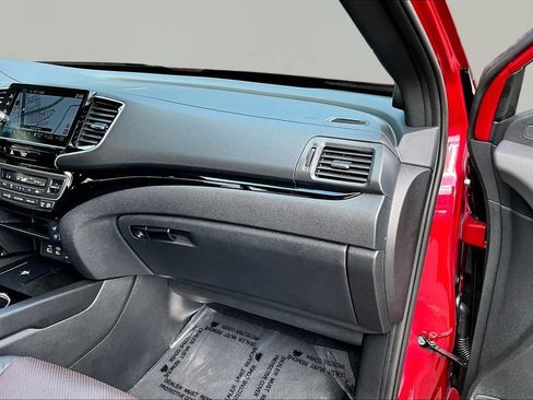 Certified 2025 Honda Ridgeline Black Edition image 18