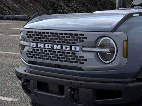 New 2025 Ford Bronco Badlands image 19