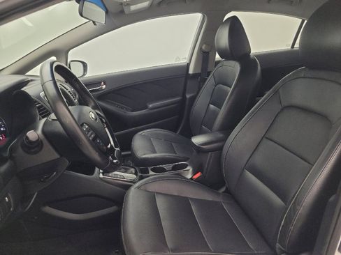 Used 2017 Kia Forte EX FWD image 17