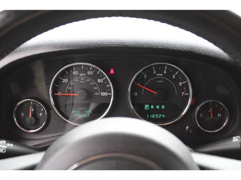 Used 2013 Jeep Wrangler Unlimited Sahara w/ Connectivity Group AWD/4WD image 17