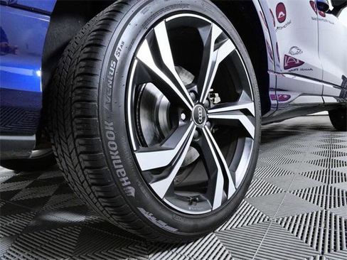 Used 2023 Audi Q3 2.0T Premium Plus w/ Premium Plus Package image 9