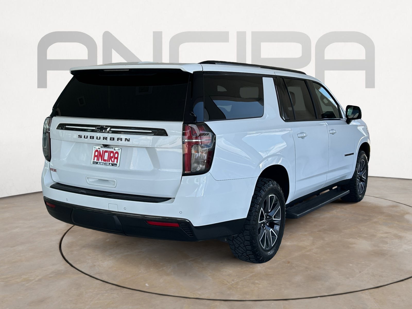 Used 2022 Chevrolet Suburban Z71 w/ Z71 Off-Road Package AWD/4WD image 9