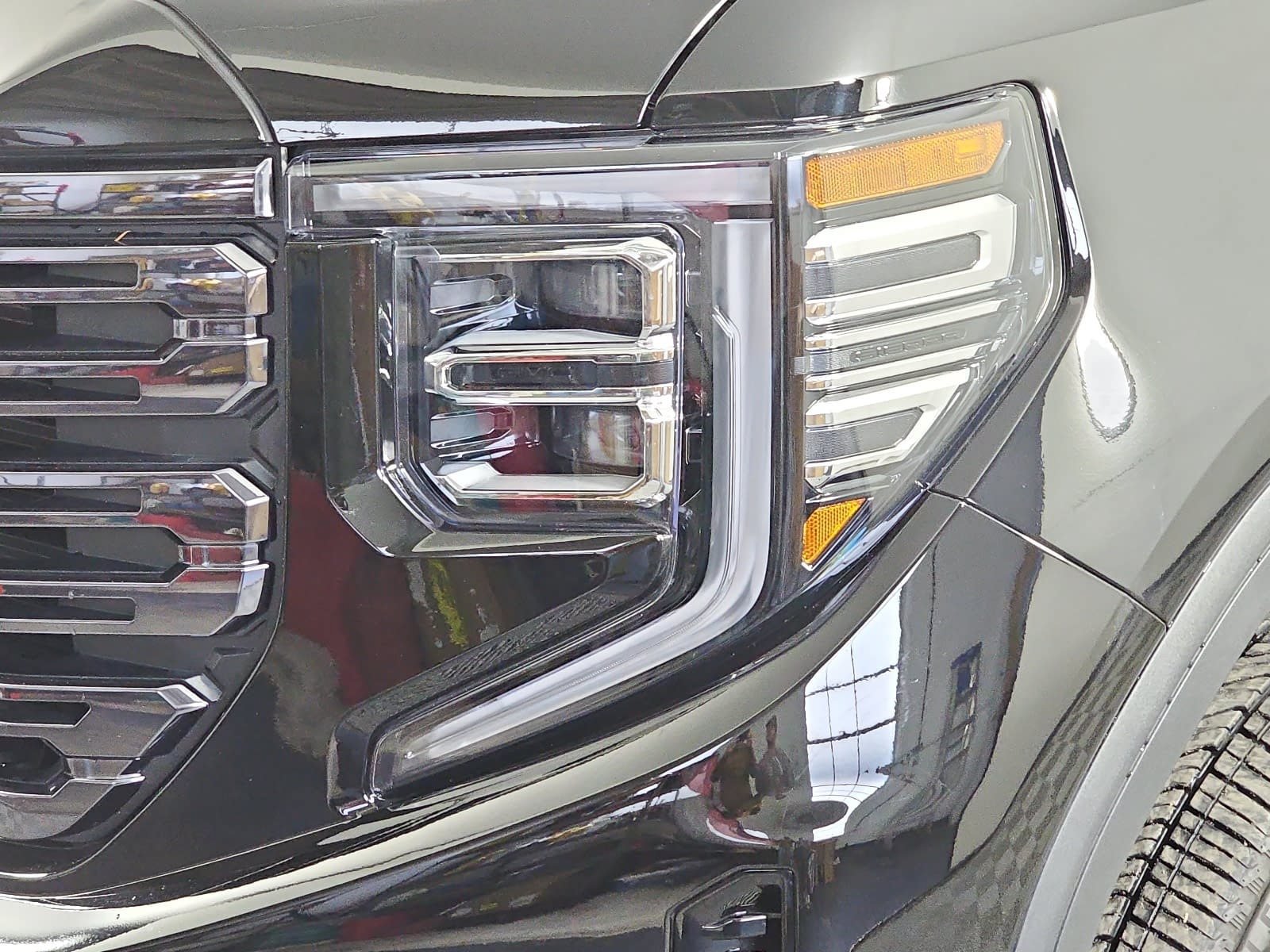 Used 2025 GMC Sierra 1500 Denali Ultimate AWD/4WD image 28