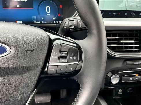 Used 2025 Ford Escape Platinum AWD/4WD image 12