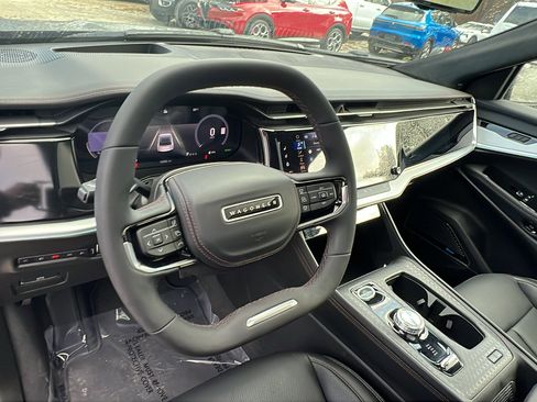 Used 2024 Jeep Wagoneer Launch Edition image 26