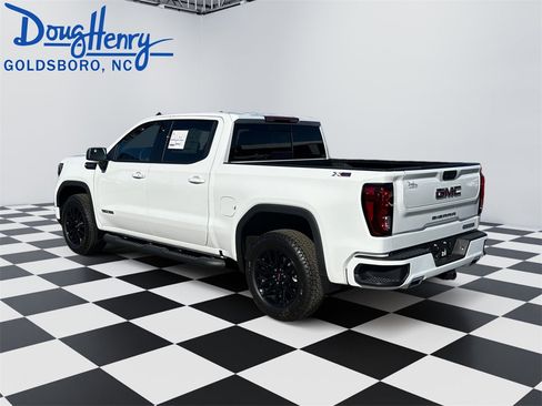 New 2026 GMC Sierra 1500 Elevation image 3