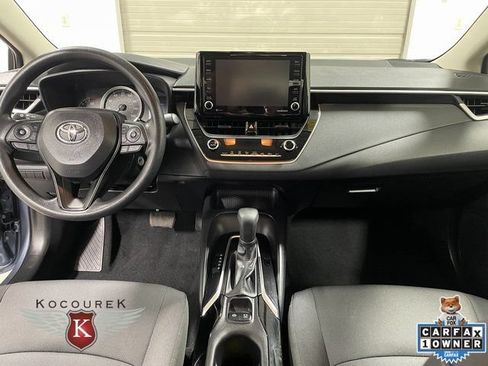 Used 2022 Toyota Corolla LE FWD image 14