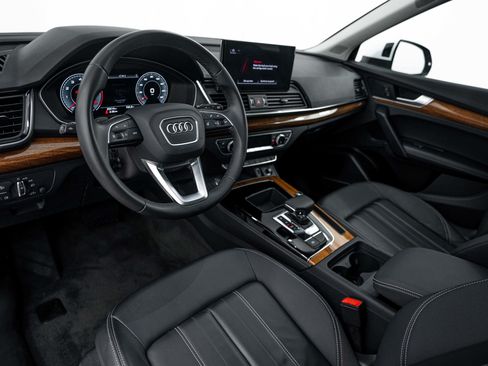 Certified 2023 Audi Q5 2.0T Premium Plus w/ Premium Plus Package AWD/4WD image 9