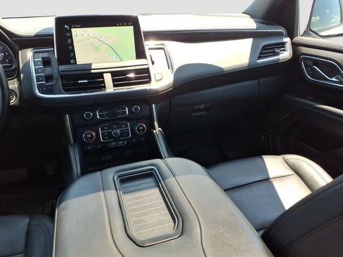 Used 2024 Chevrolet Tahoe Z71 w/ Luxury Package AWD/4WD image 14