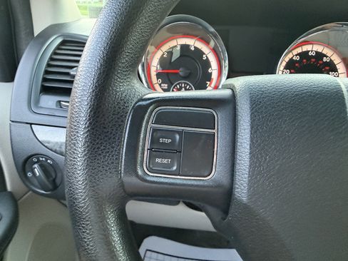Used 2017 Dodge Grand Caravan SE w/ Power Window Group FWD image 26