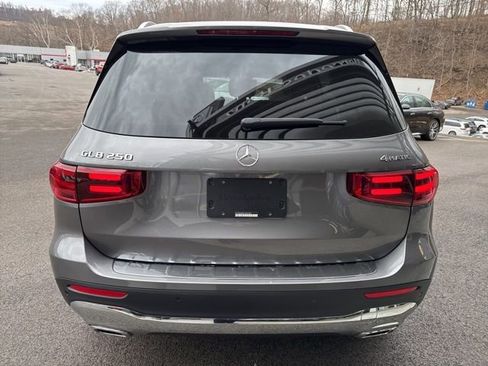 New 2026 Mercedes-Benz GLB 250 4MATIC image 4