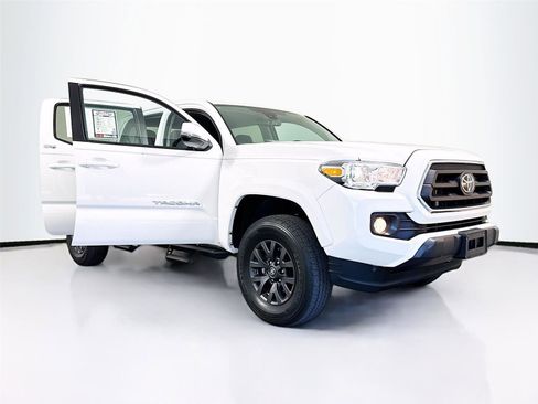 Used 2023 Toyota Tacoma SR5 w/ Technology Package RWD image 36