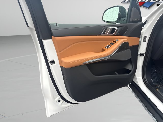 Used 2026 BMW X5 xDrive40i AWD/4WD image 17