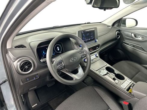 Used 2023 Hyundai Kona SE w/ Cargo Package image 19