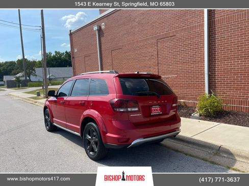Used 2020 Dodge Journey Crossroad image 3