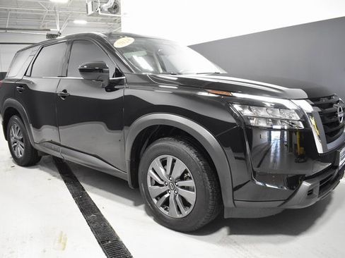 Certified 2024 Nissan Pathfinder S image 7