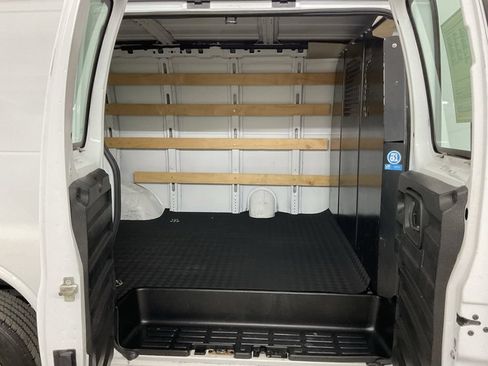 Used 2024 GMC Savana 2500 w/ Driver Convenience Package RWD image 22