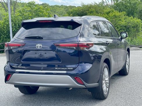 Used 2026 Toyota Highlander Platinum AWD/4WD image 15