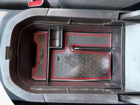 Used 2019 Toyota RAV4 LE image 24