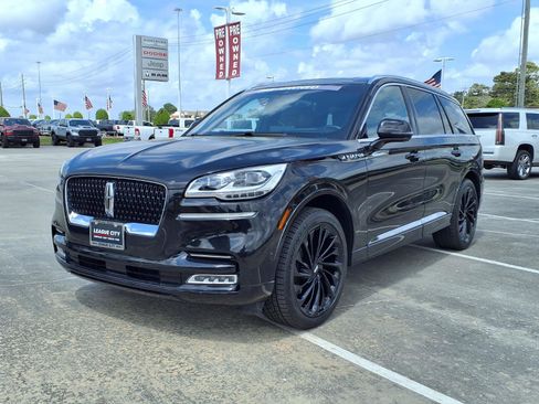 Used 2021 Lincoln Aviator Reserve w/ Equipment Group 210A image 3