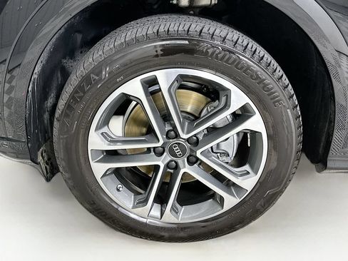 Used 2025 Audi Q5 Premium Plus w/ Premium Plus AWD/4WD image 24