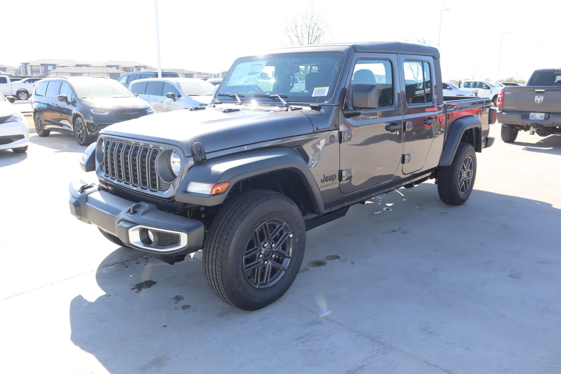 New 2026 Jeep Gladiator Sport AWD/4WD image 9