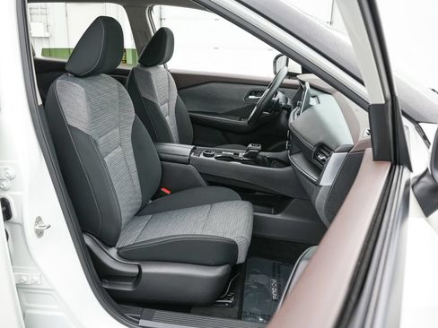 Used 2023 Nissan Rogue SV AWD/4WD image 20